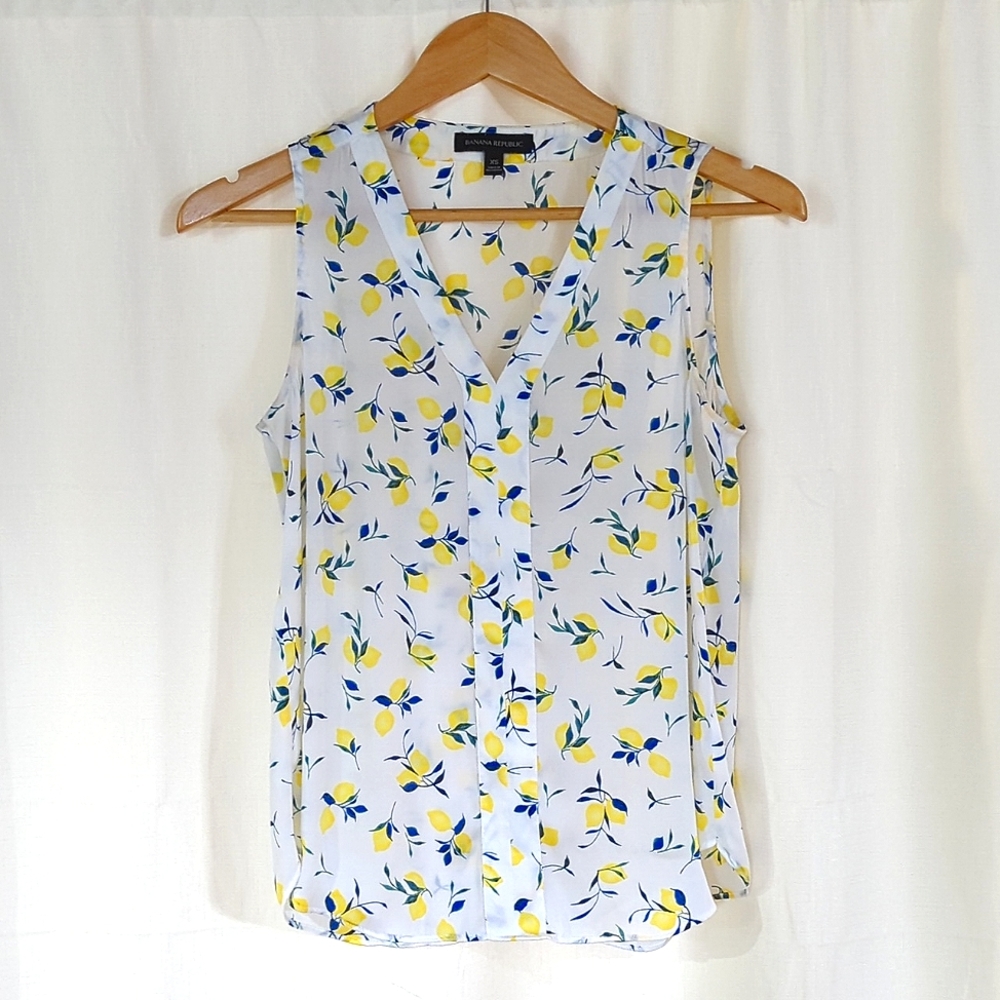 Banana Republic Sleeveless Lemon Top